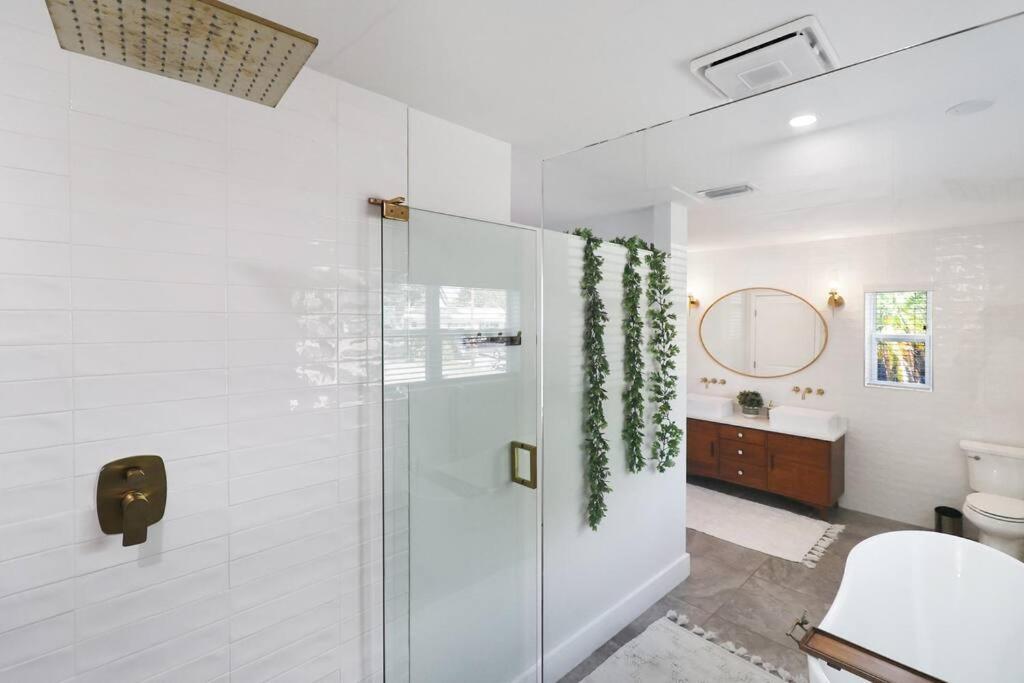 Palm Tree Paradise Tampa Pool Home 外观 照片